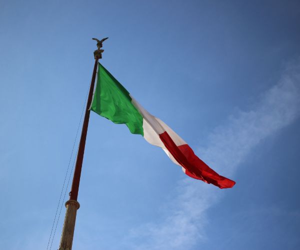 4 Novembre - Anniversario delle Forze Armate 4 Novembre - Anniversario delle Forze Armate